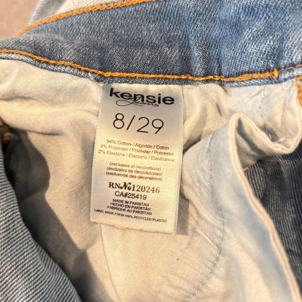 Kensie The Ultimate High Rise Skinny Jeans Light Wash Distressed Frayed Hem 8 29 - Picture 3 of 10
